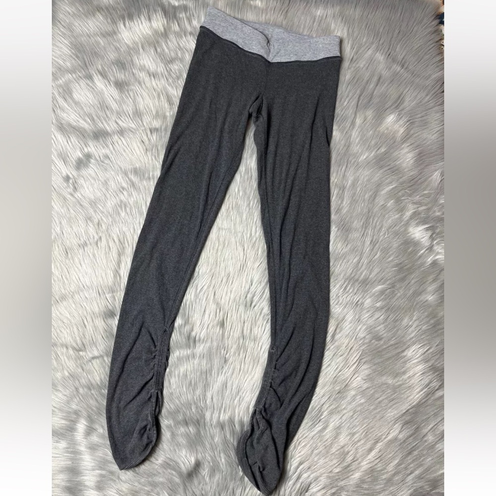 Lululemon Ribbed Gray Ruched Leggings Size 6